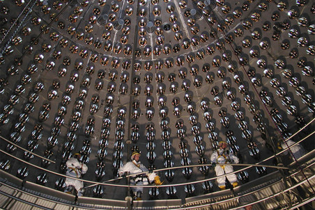 Лаборатория Гран-Сассо Итальянского института ядерной физики , где происходит регистрация нейтрино